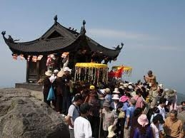 HÀ NỘI - YÊN TỬ - ĐỀN CỬA ÔNG - HÀ NỘI  02 NGÀY 01 ĐÊM